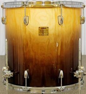 Bateria Yamaha Maple Custom Absolute Abdul Lacewood 22