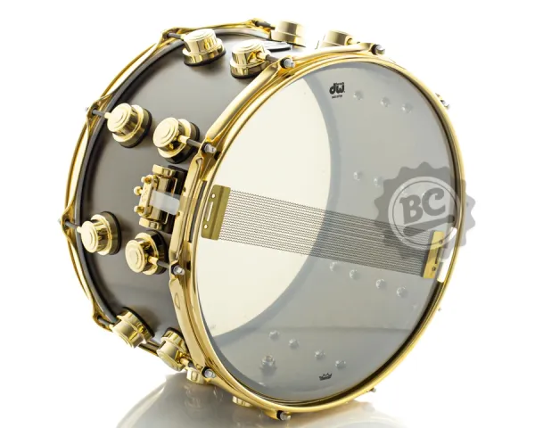 Caixa DW Collectors Satin Black Brass Gold Hardware 14x8