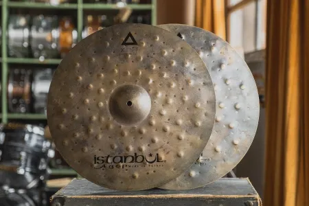 Chimbal Istanbul Agop Xist Dry Dark Hihats 17